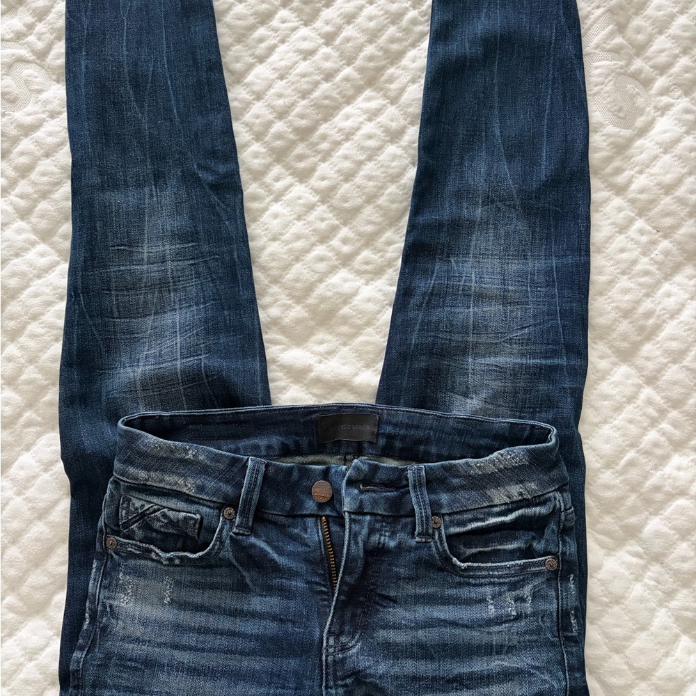 Buckle Women’s Dark Blue Skinny Jeans